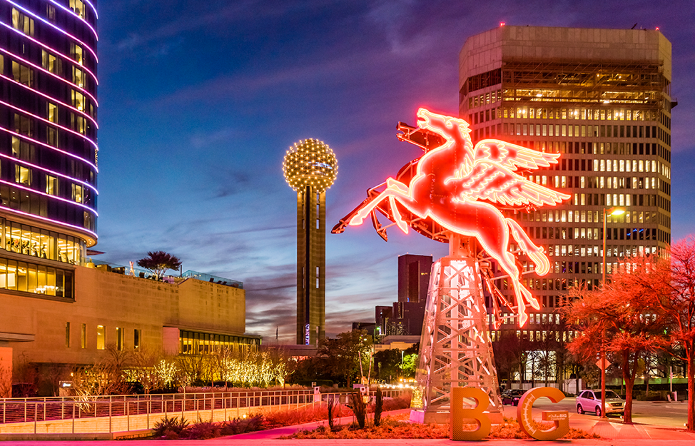 photo of Pegasus in downtown Dallas